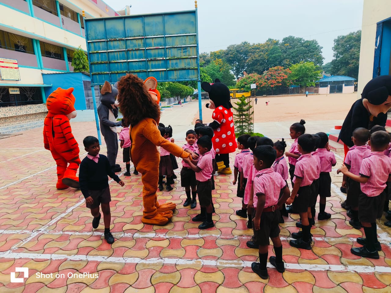  welcoming Students